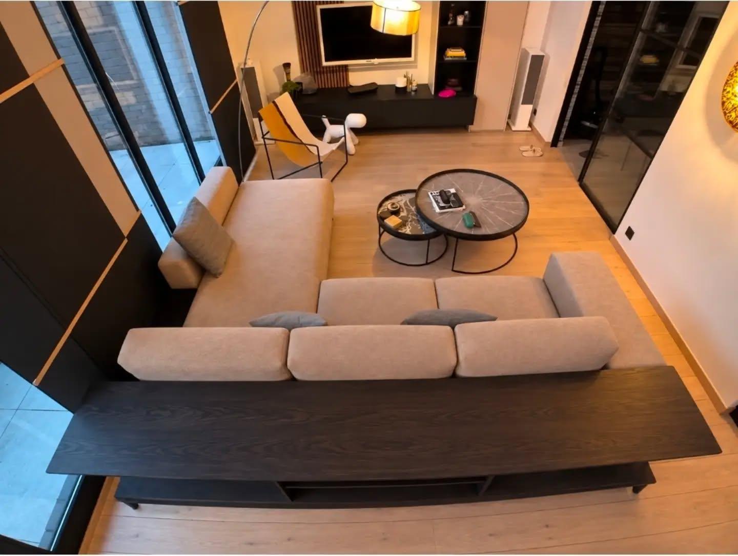 Sofa layout in the living room